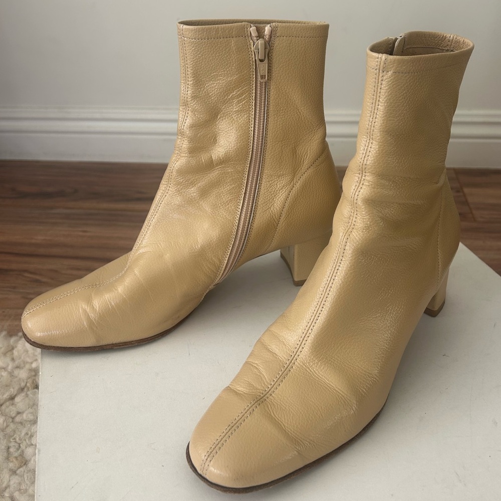BY FAR Sofia, Sand Gloss, Heeled Boots